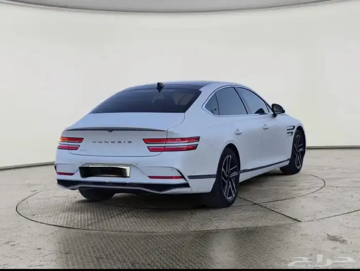 جينيسيس G80 رويال 2025 V4 29