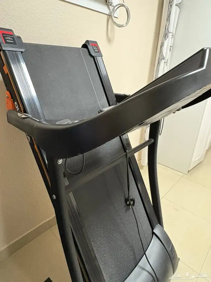 سير رياضي استخدام نظيف من شركة Olympia 3