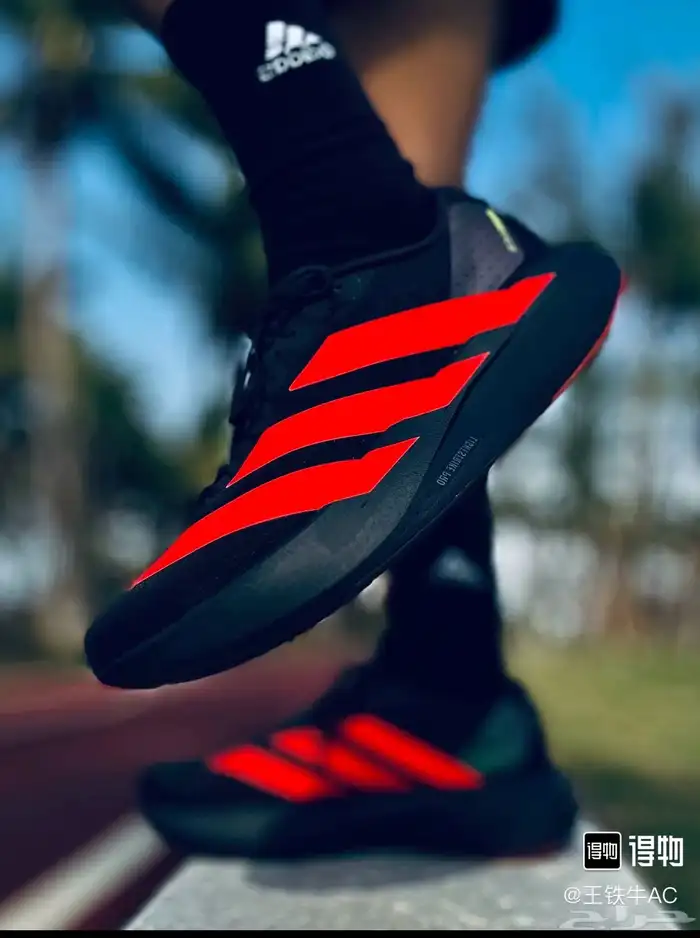 مورد شوزات Adizero 0