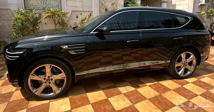 جينسيس GV80 2024 فل كامل اسود ملكي شبه جديد 2