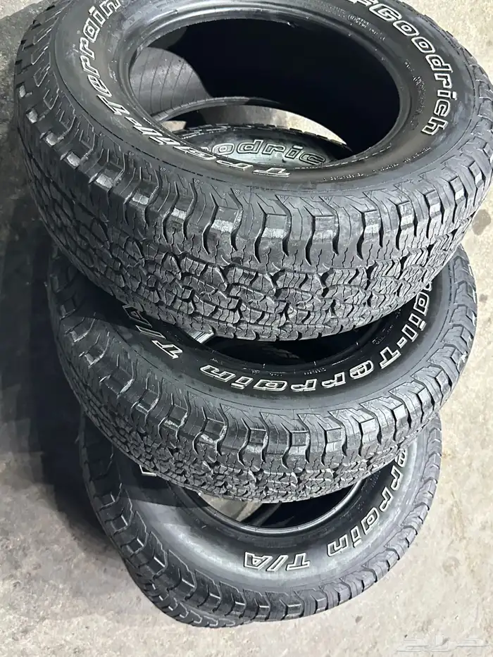 كفرات ربع حجري بي اف قودرتش مقاس 265 70 17 1
