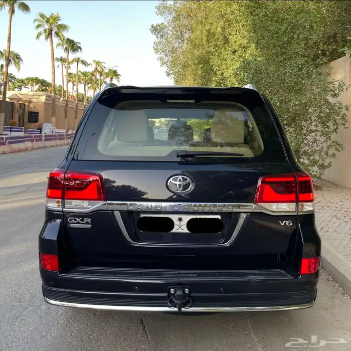 للبيع لاند كروز GX-R تورينق 2020 5