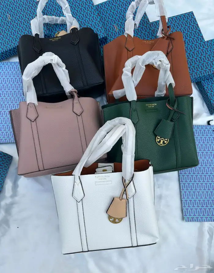 شنط ماركات العرض شنطين ب180  والنشطه ب115 فقط 62