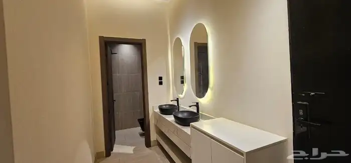 ادوار ارضيه وادوار علويه وشقق حي غصون للبيع 3