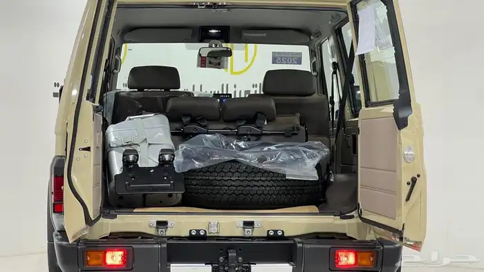 تويوتا ربعV6.2025فل كامل رفرف بريمي 40عام عرض اليوم الوطني 12