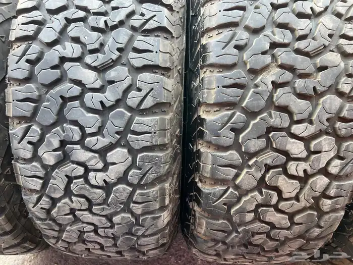 جنوط ميثود 6 مسمار مع كفرات ودواي نص حجري مقاس 285 70 17 13