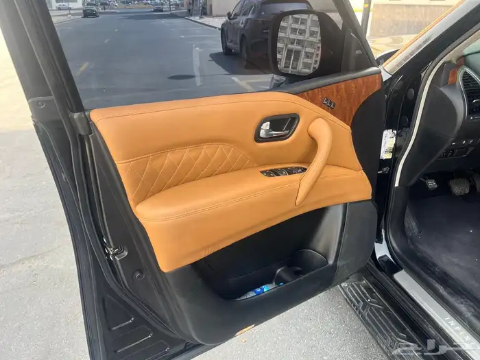 انفينتي QX80 فل كامل لوحة اماراتية 2019 19