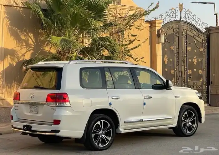 لاندكروزر gxr 2016 28