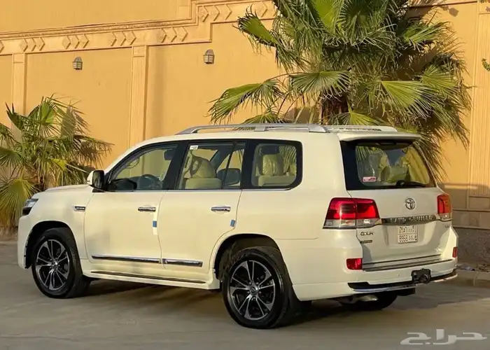 لاندكروزر gxr 2016 25
