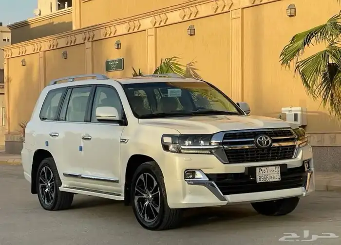 لاندكروزر gxr 2016 27