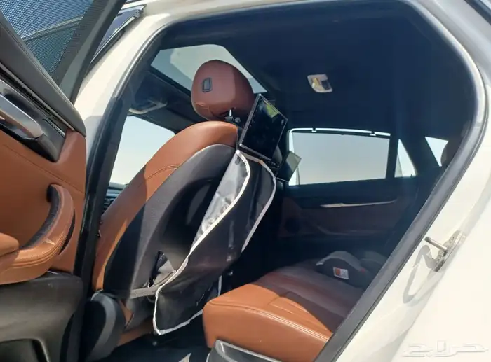 BMW X6 2015 نظيفة منوة المستخدم 12