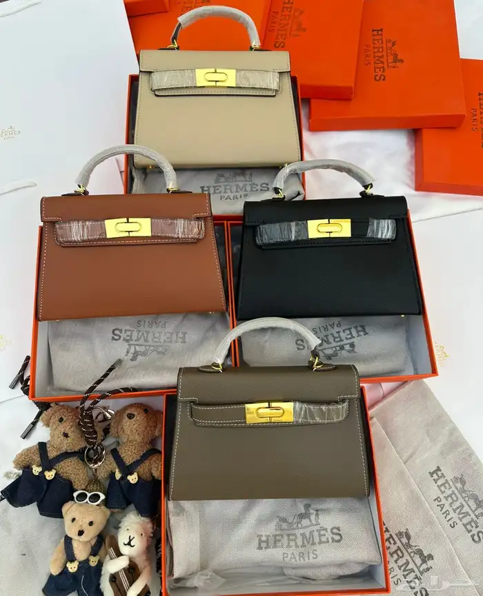 شنط ماركات العرض شنطين ب180  والنشطه ب115 فقط 66