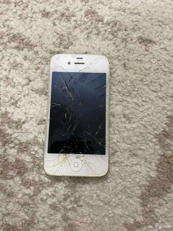اربعه ايفونات 4s و 5S 6