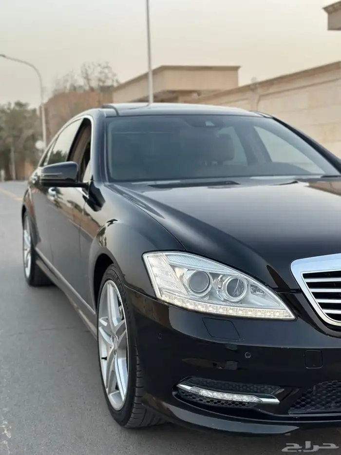 مرسيدس S350 مخزن ماشي 16 الف فقط بحاله الوكاله 51
