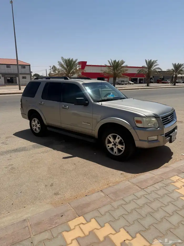فورد اكسبلور موديل 2008 دبل نظيف للبيع 0