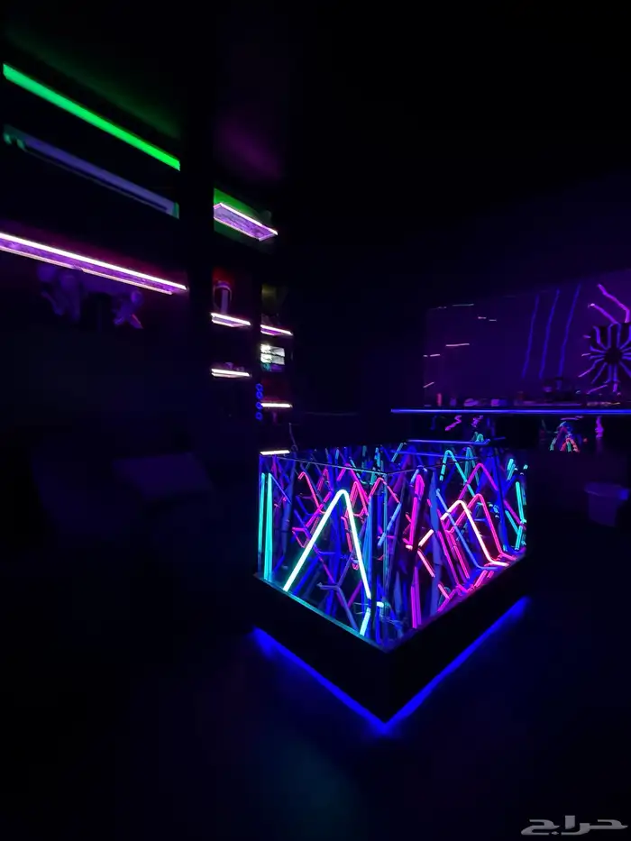 طاولات نيون مضيئة LED ثلاثية الابعاد 0
