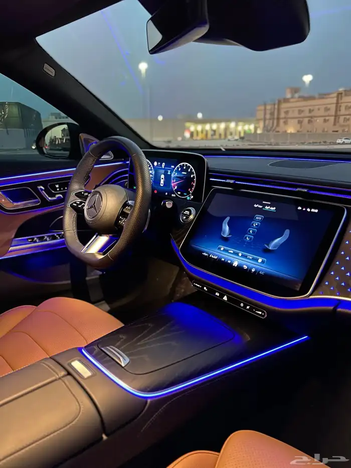 مرسيدس E300L لارج 2024 قمة النظافة مالك اول بحالة الوكالة 45