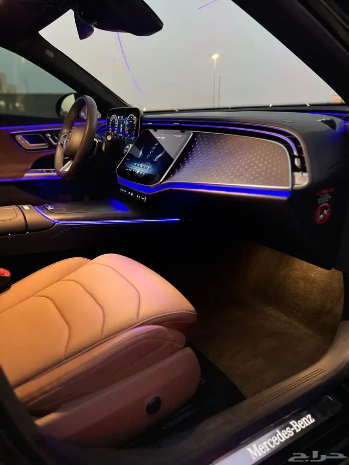 مرسيدس E300L لارج 2024 قمة النظافة مالك اول بحالة الوكالة 43