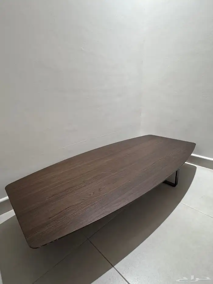 للبيع طاوله كبيره   طاولة خدمة نظيفة 2