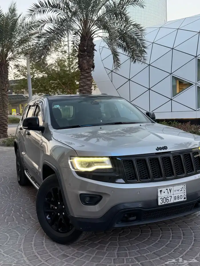 جيب قراند شيريوكي لاريدر 15