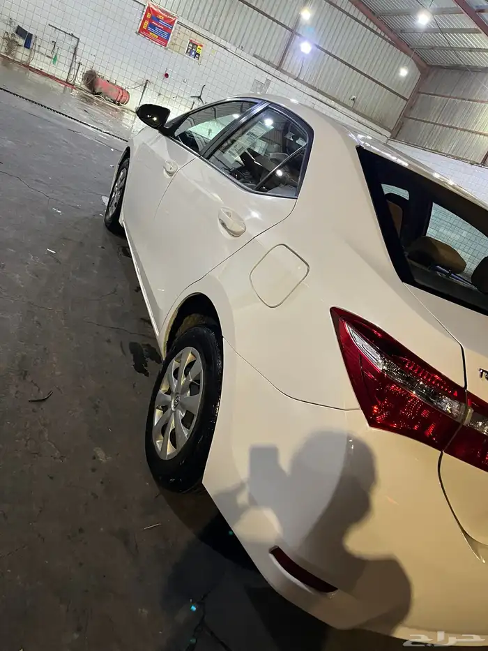 للبيع كورولا 2014 4