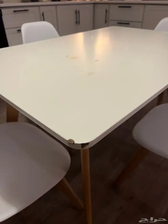 طاولة طعام من هوم سنتر 0