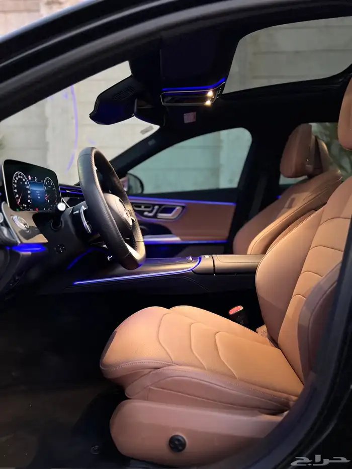 مرسيدس E300L لارج 2024 قمة النظافة مالك اول بحالة الوكالة 28