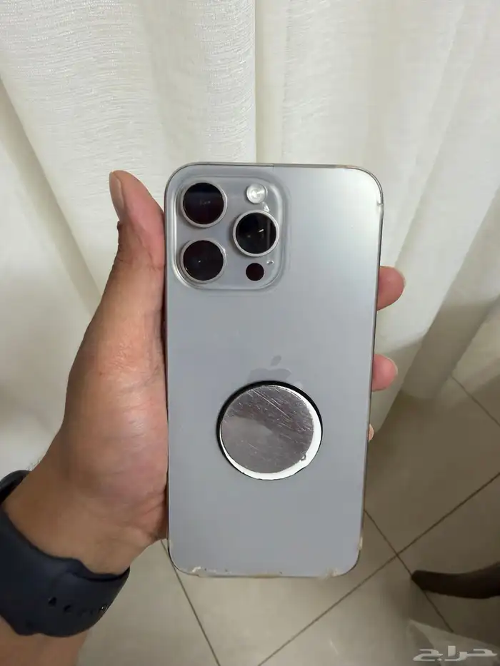 ايفون بروماكس 15 4