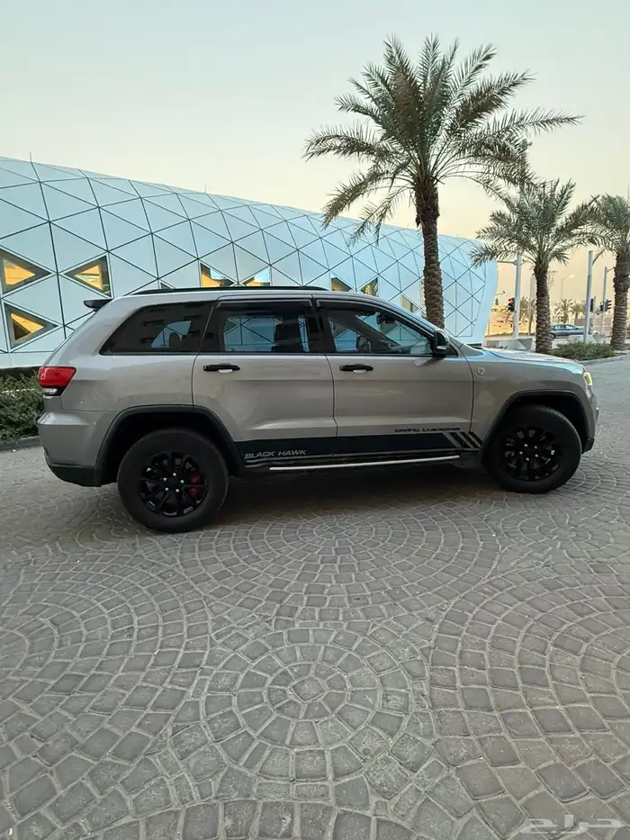 جيب قراند شيريوكي لاريدر 3