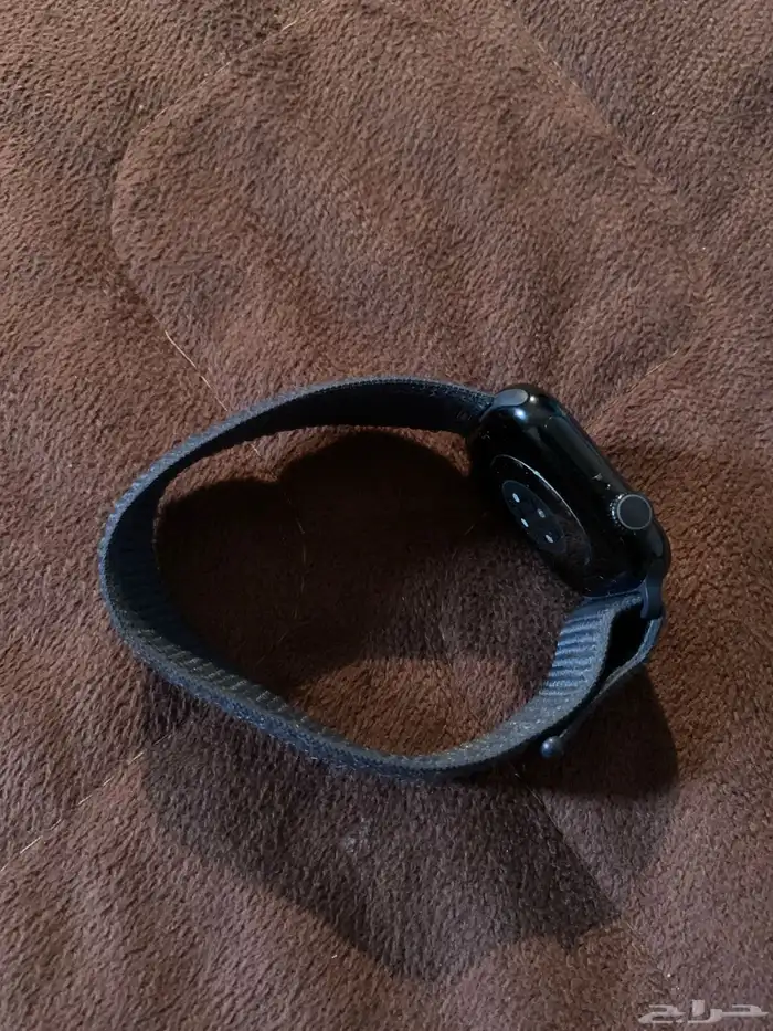 ساعه ابل مقفل الايكلاود للبيع 1