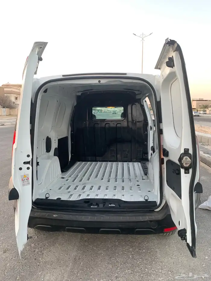 رينو دوكر 2020 8