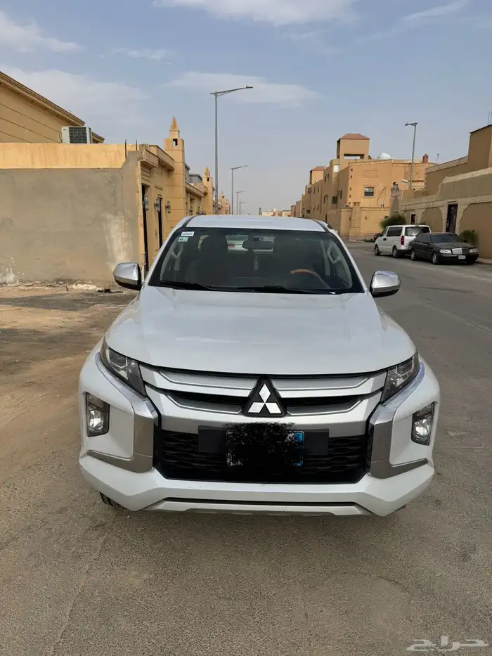 متسوبيشي فل كامل L200 دبل ديزل بدي وكالة 2