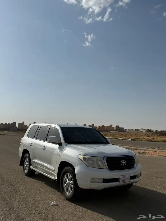 لاندكروزر 2011 بدي شرط 2