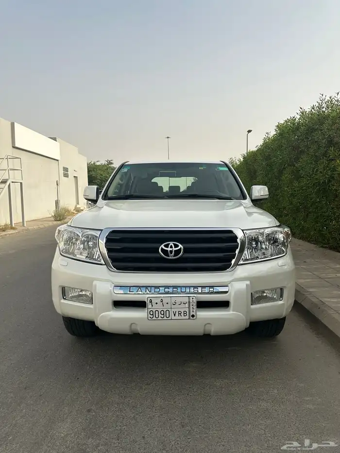لاندكروزر GXR3 2010 5