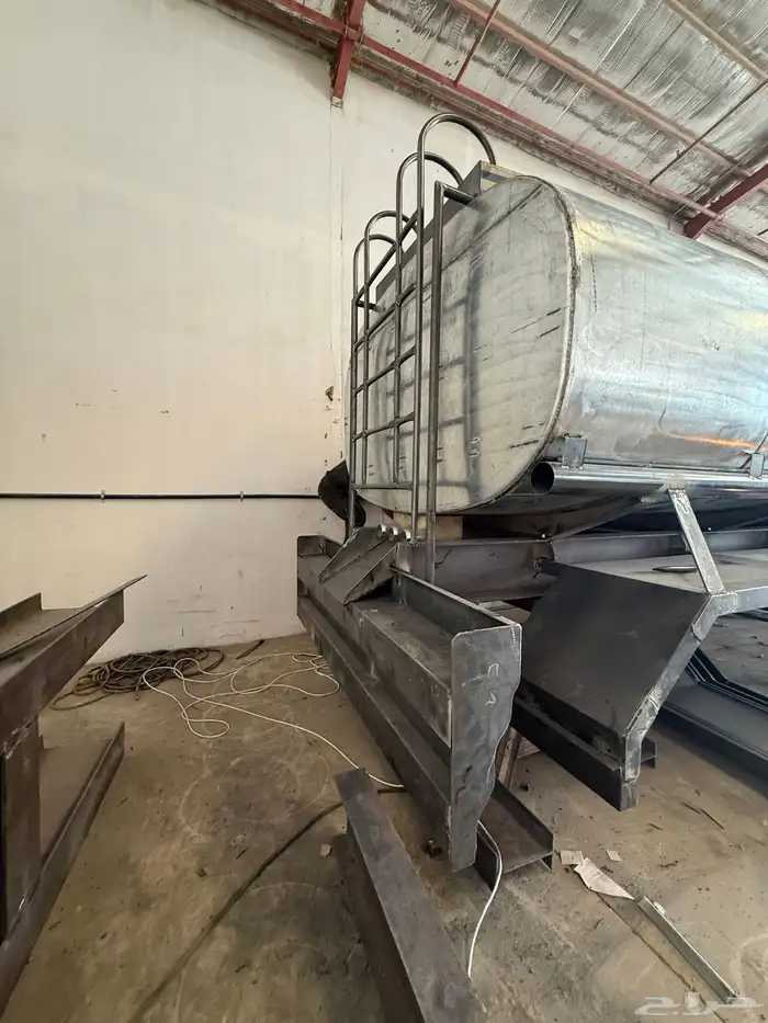 مصنع توانك قلابات مقطورات 21