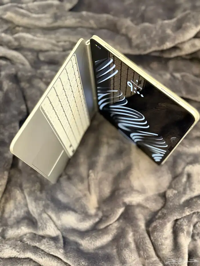 ايباد M4 512g شريحه 13 إنش 5