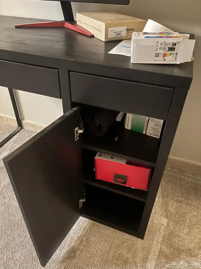 مكتب نظيف من ايكيا تصلح لكل شي 2