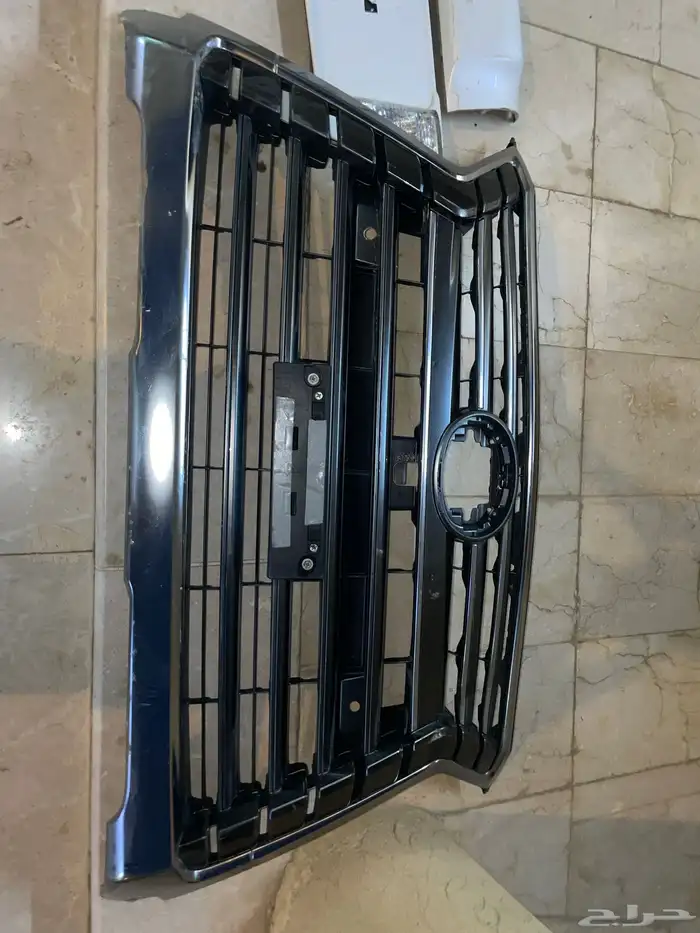 سلام عليكم للبيع شبك لكزس 2017 0