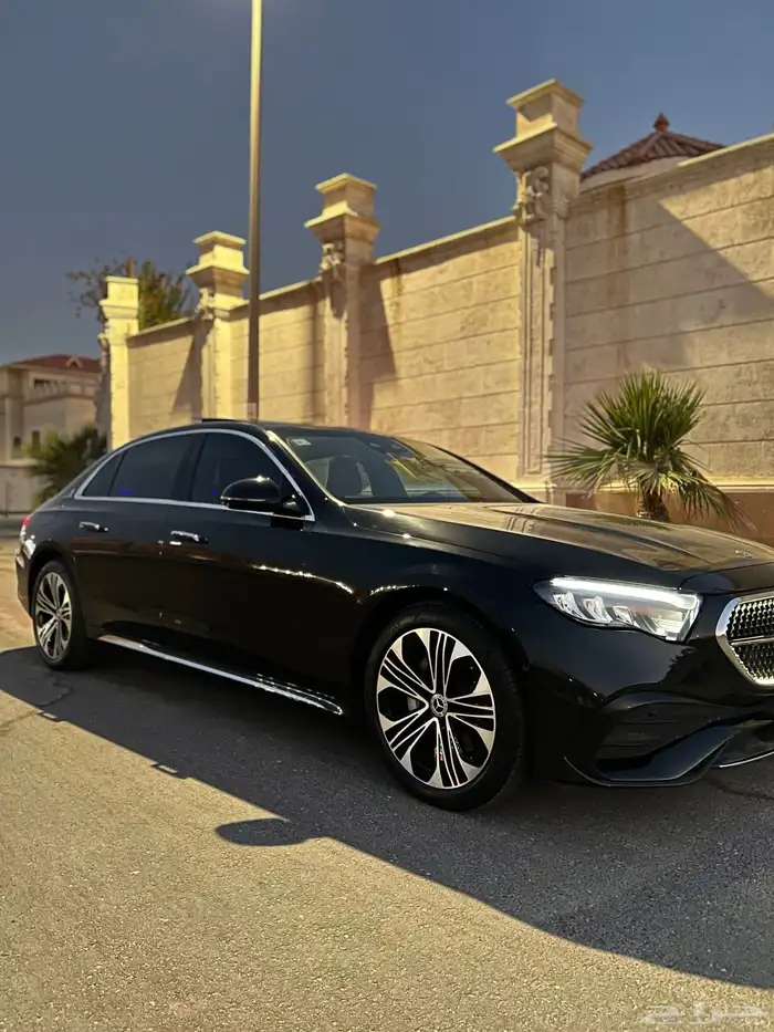 مرسيدس E300L لارج 2024 قمة النظافة مالك اول بحالة الوكالة 15