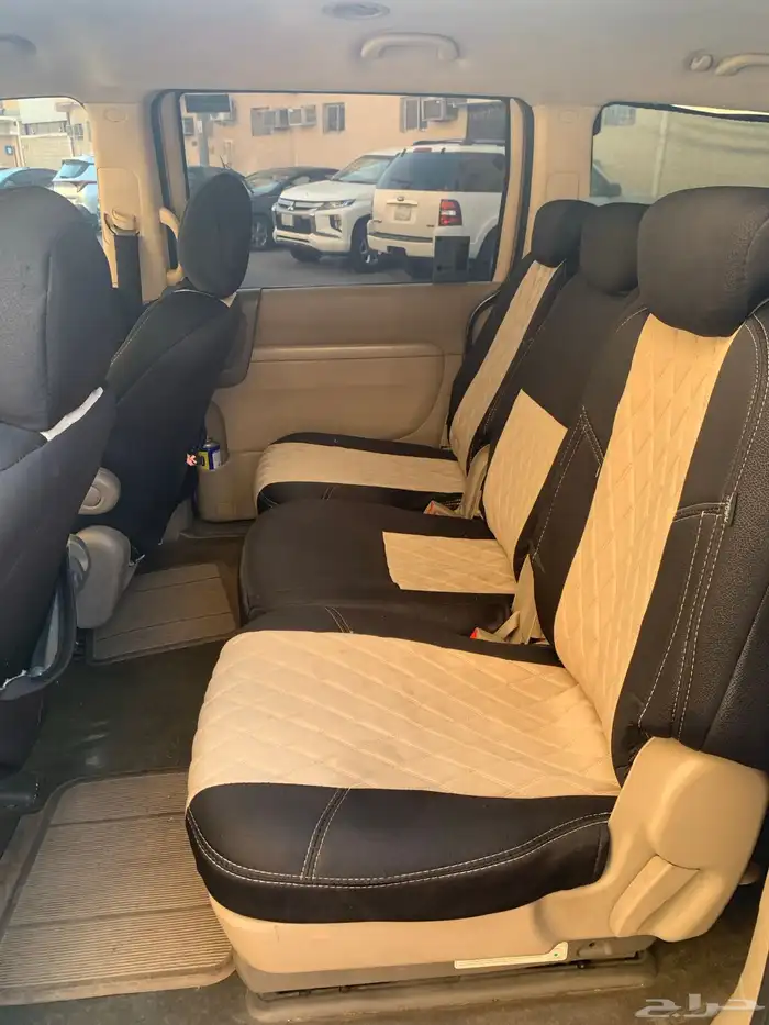 للبيع كيا كرنفال 2012 الستاندر 14