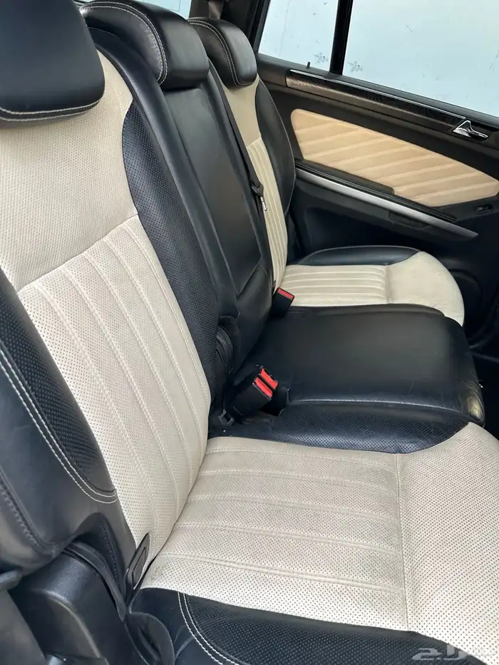 جيب مرسيدس GL500 4 MATIC    GRAND Edition موديل  2012 13