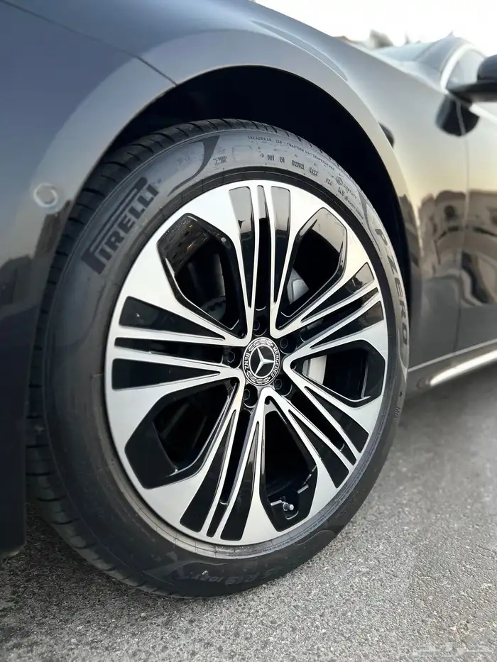 مرسيدس E300L لارج 2024 قمة النظافة مالك اول بحالة الوكالة 2