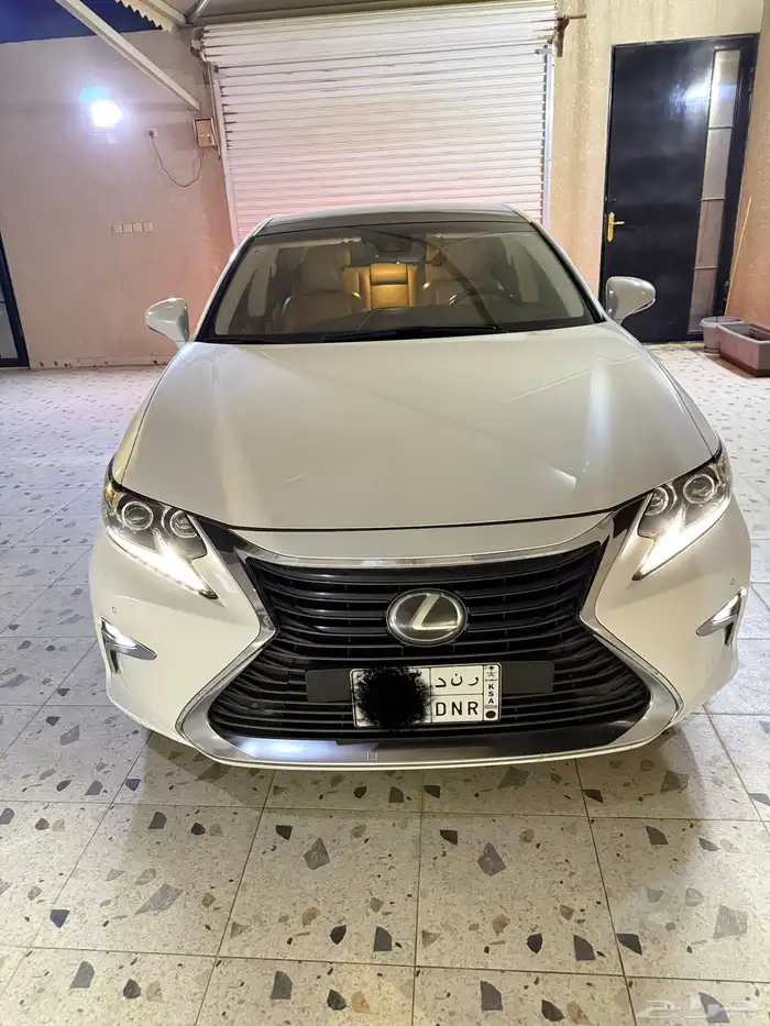 لكزس ES 350 فلء كامل ممشى 112 الف 0