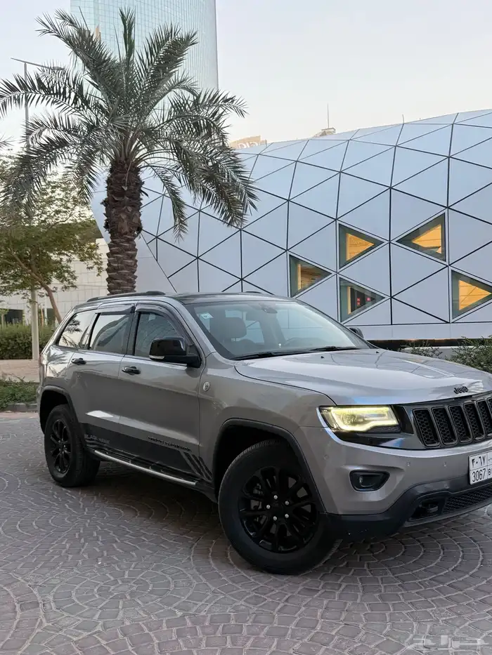 جيب قراند شيريوكي لاريدر 11