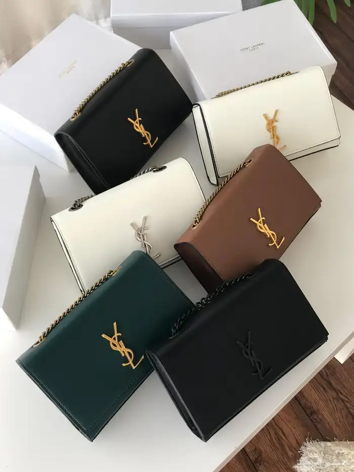شنط ماركات العرض شنطين ب180  والنشطه ب115 فقط 59