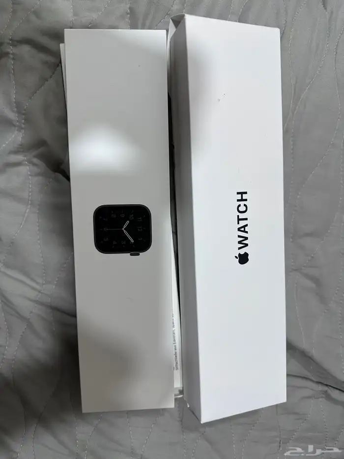 ساعه ابل SE 0