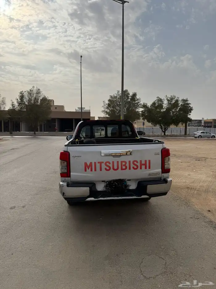 متسوبيشي فل كامل L200 دبل ديزل بدي وكالة 3