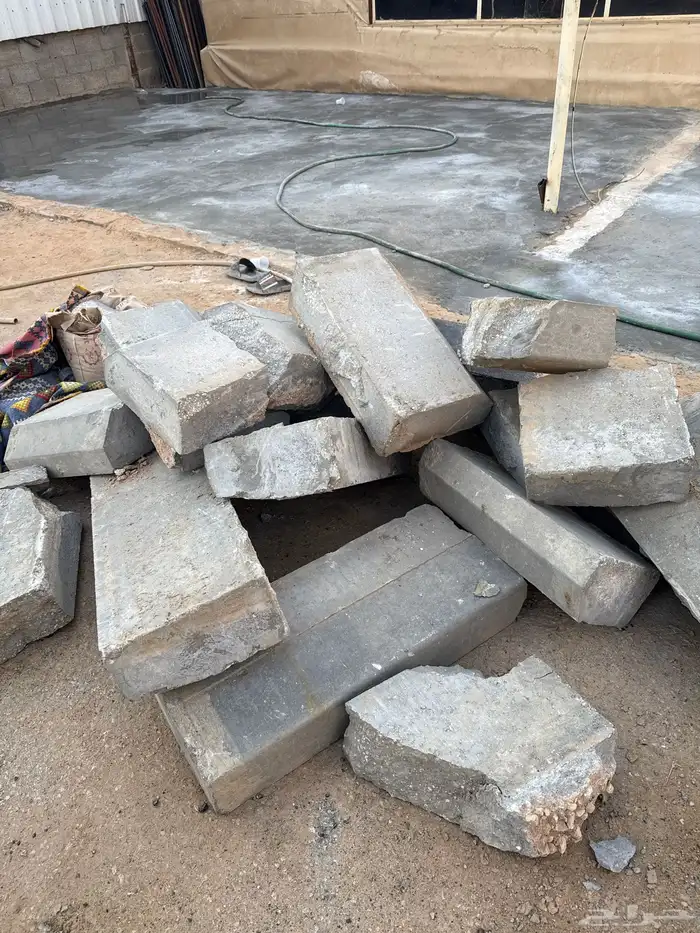 مجموعة طابوق إسمنتي 0