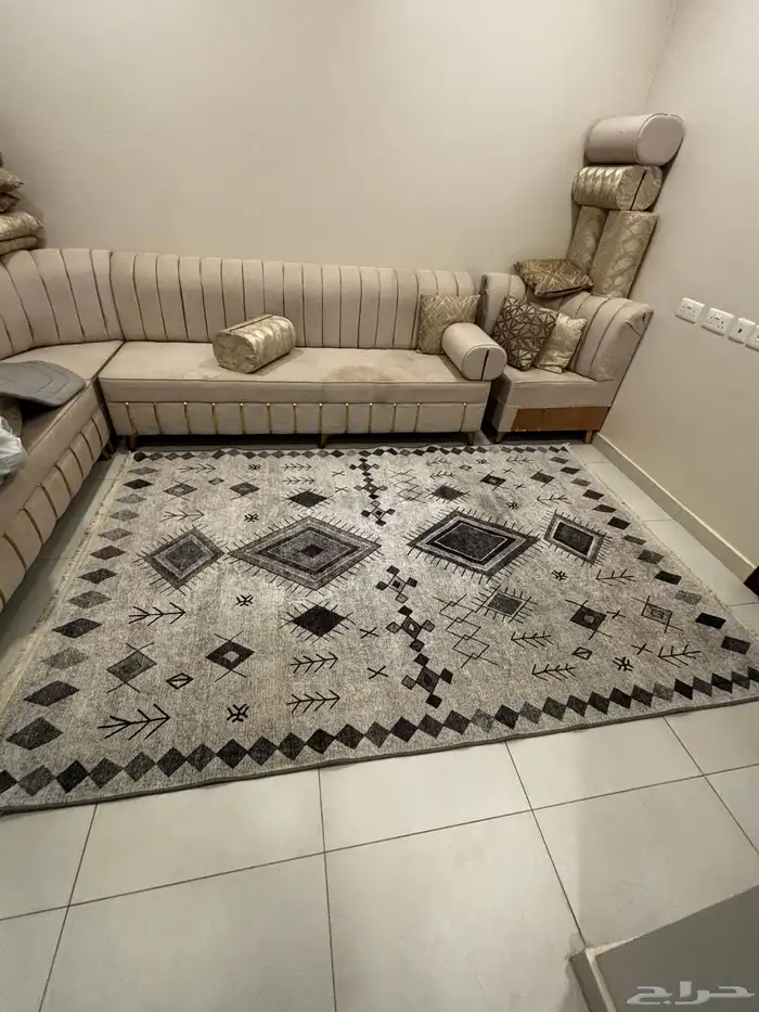 فرشه للبيع 2