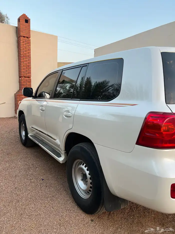 لاندكروزر هدد 2012 نظيف 1